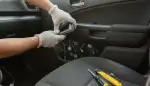 Defekter Autotürgriff: Diagnose und Reparatur